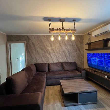 Apartman Dasic 雅戈丁那 外观 照片